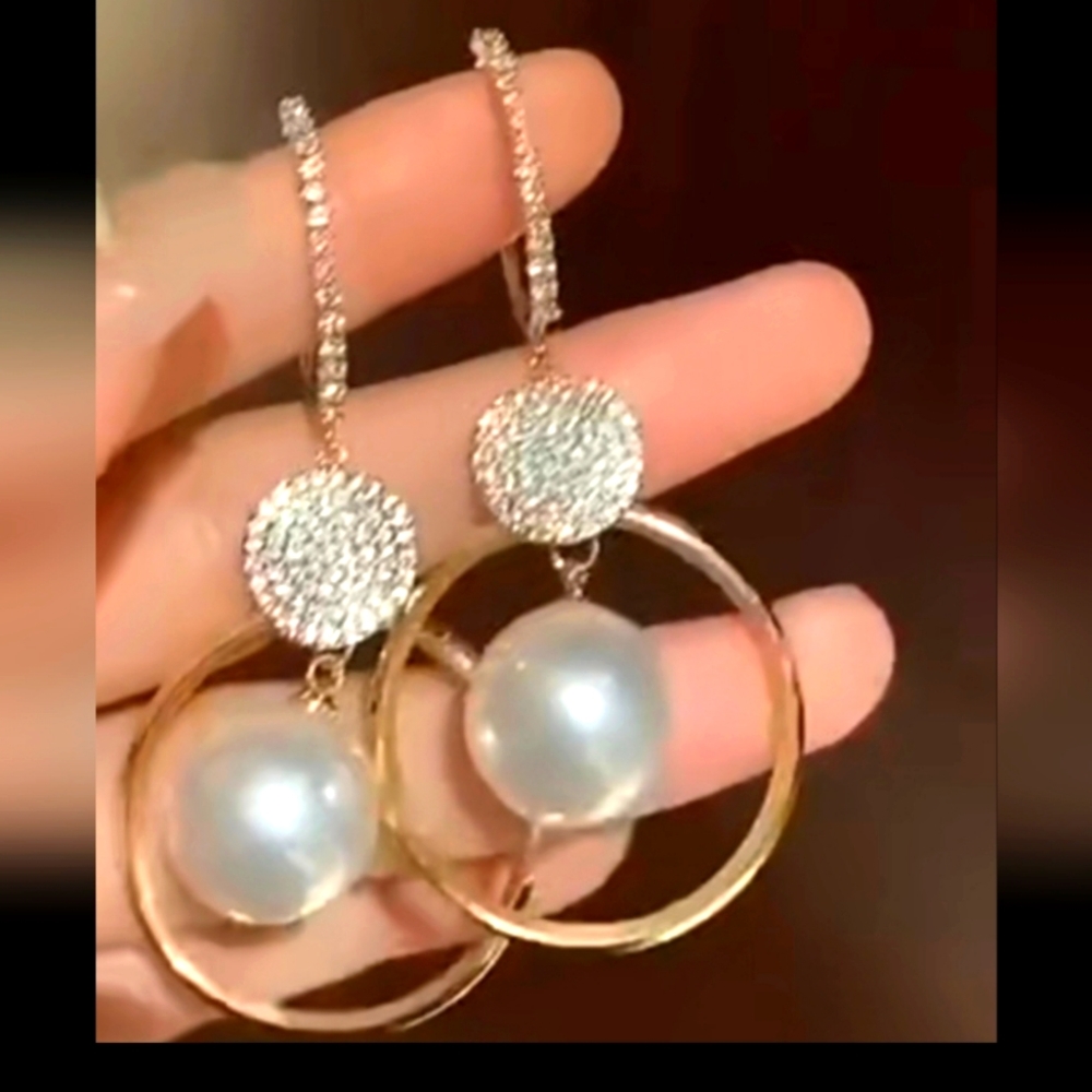 Fashion Earrings Gold color
